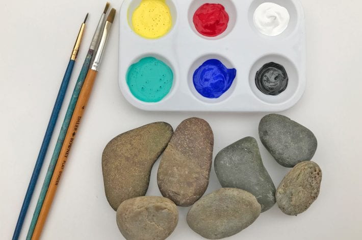 Pebble monsters - a fun pebble craft that kids can have fun with - enjoy this fun kids craft and explore the different expressions and emotions that you paint onto your pebble monsters with your child