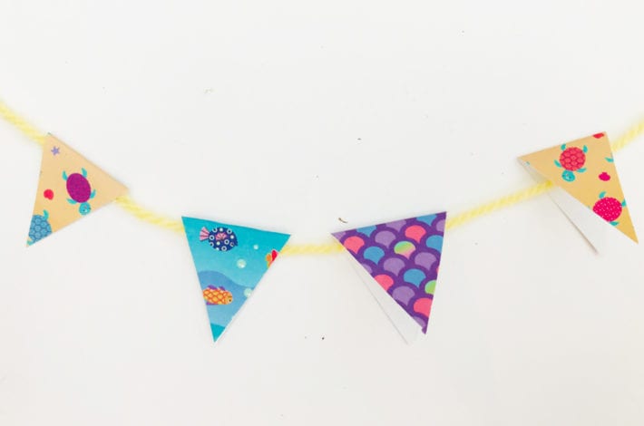 Fun Kids Craft - Little egg box boats - make the bunting