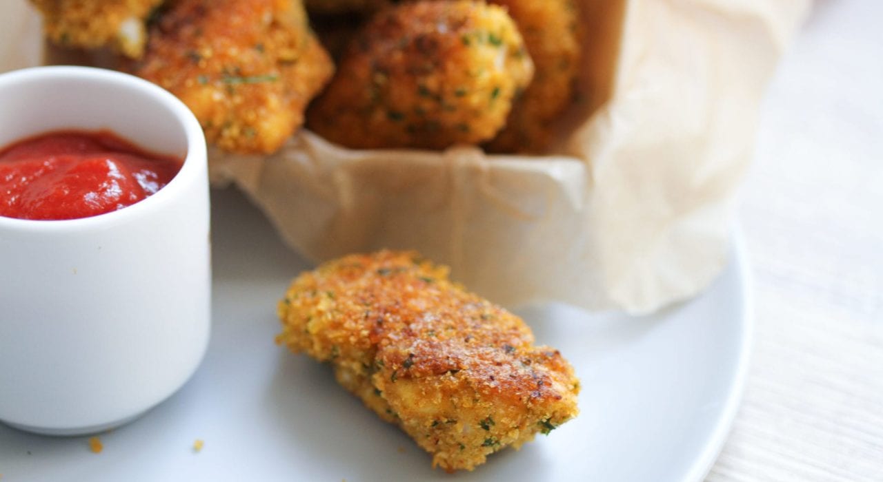 Gluten free chicken nuggets - healthy kids recipes - ready (7)