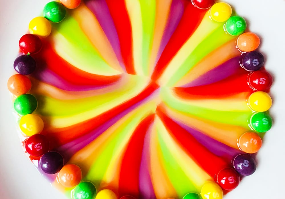 rainbow craft - melting skittles - experiments for kids