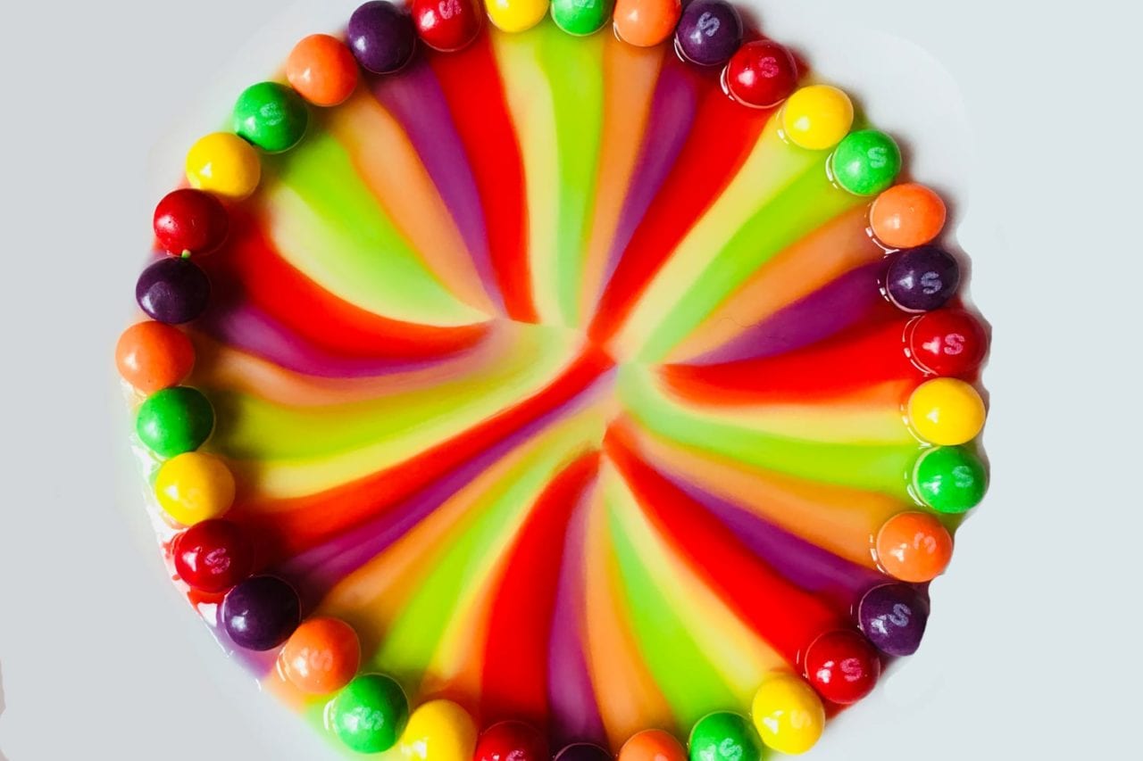 rainbow craft - melting skittles - experiments for kids