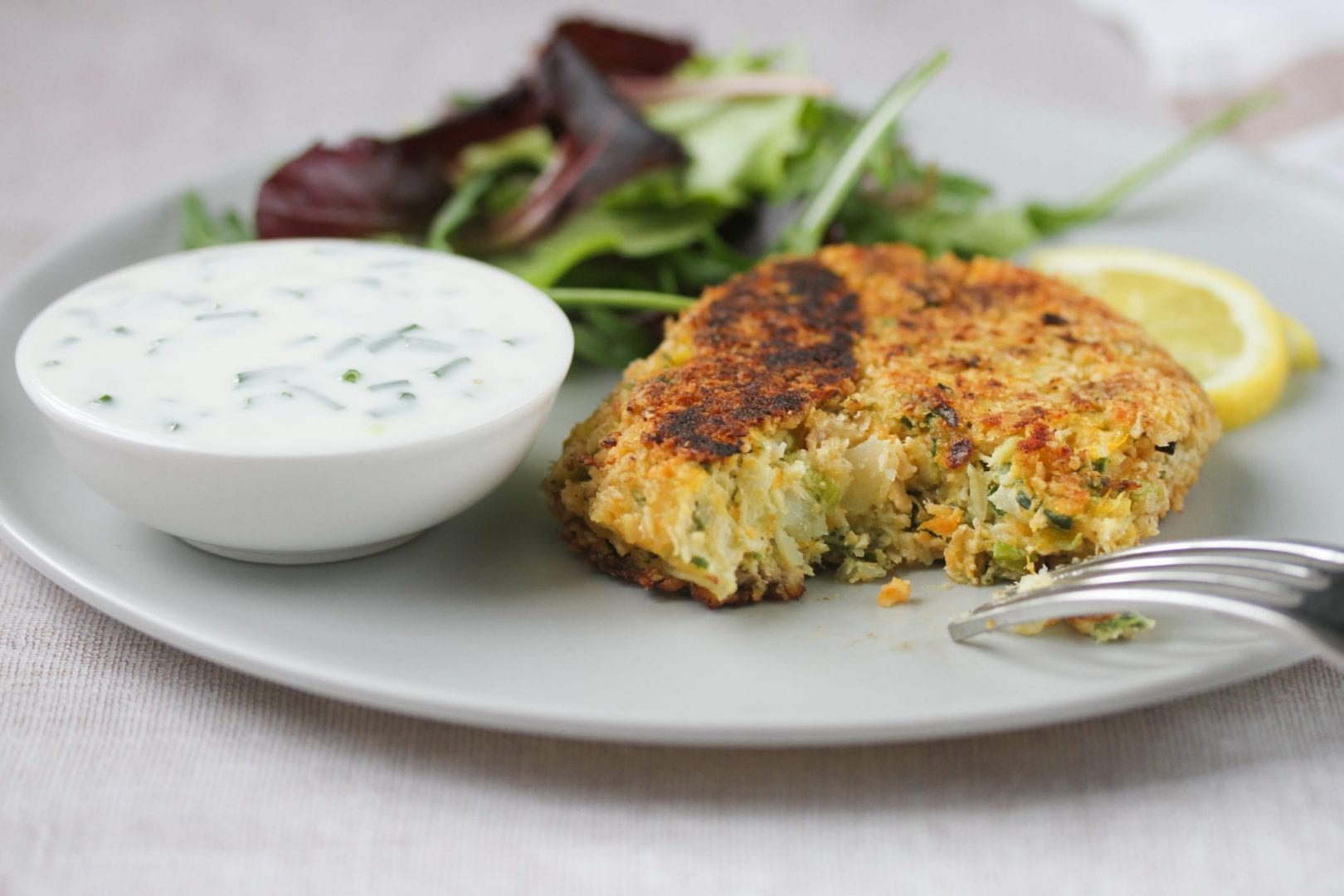 Salmon fish cakes - try these healthy fish cakes for kids