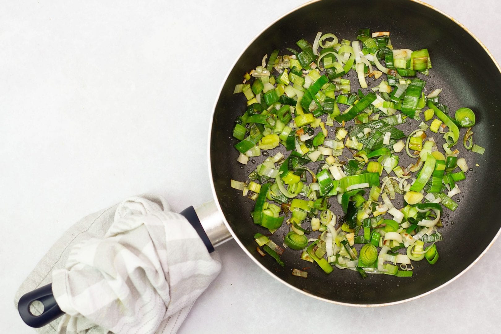 baby recipe - weaning recipe - first foods - risotto with salmon peas and leeks