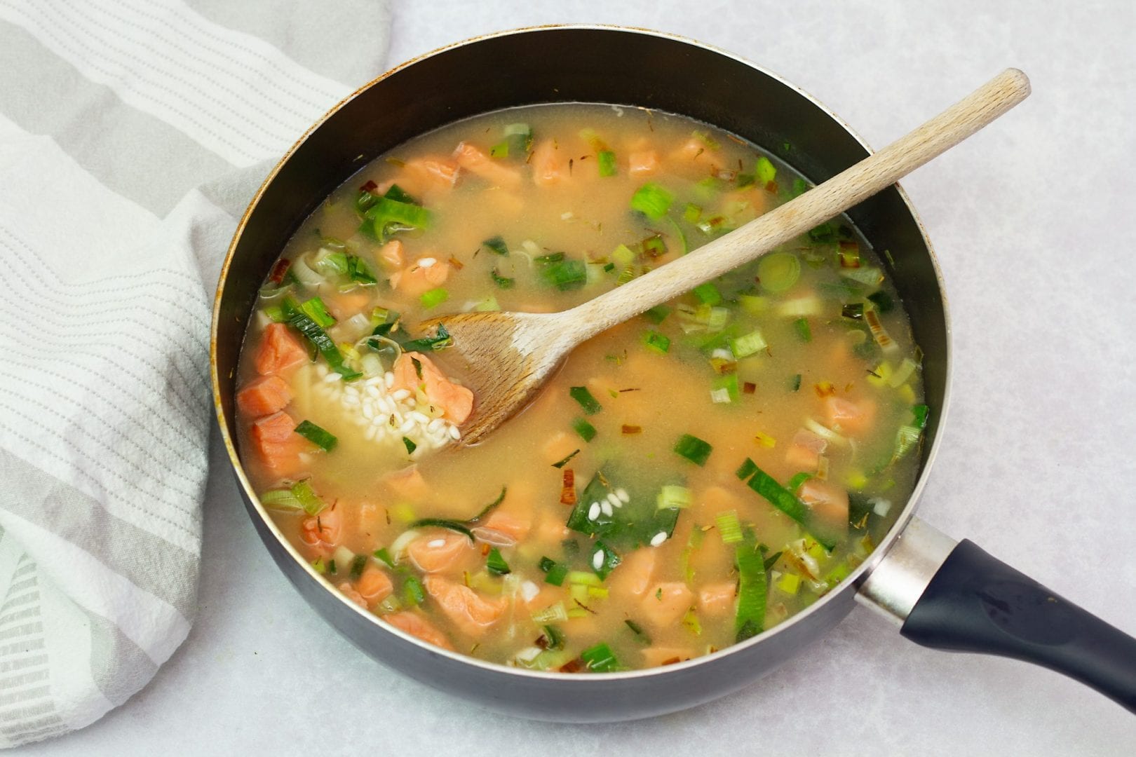 baby recipe - weaning recipe - first foods - risotto with salmon peas and leeks