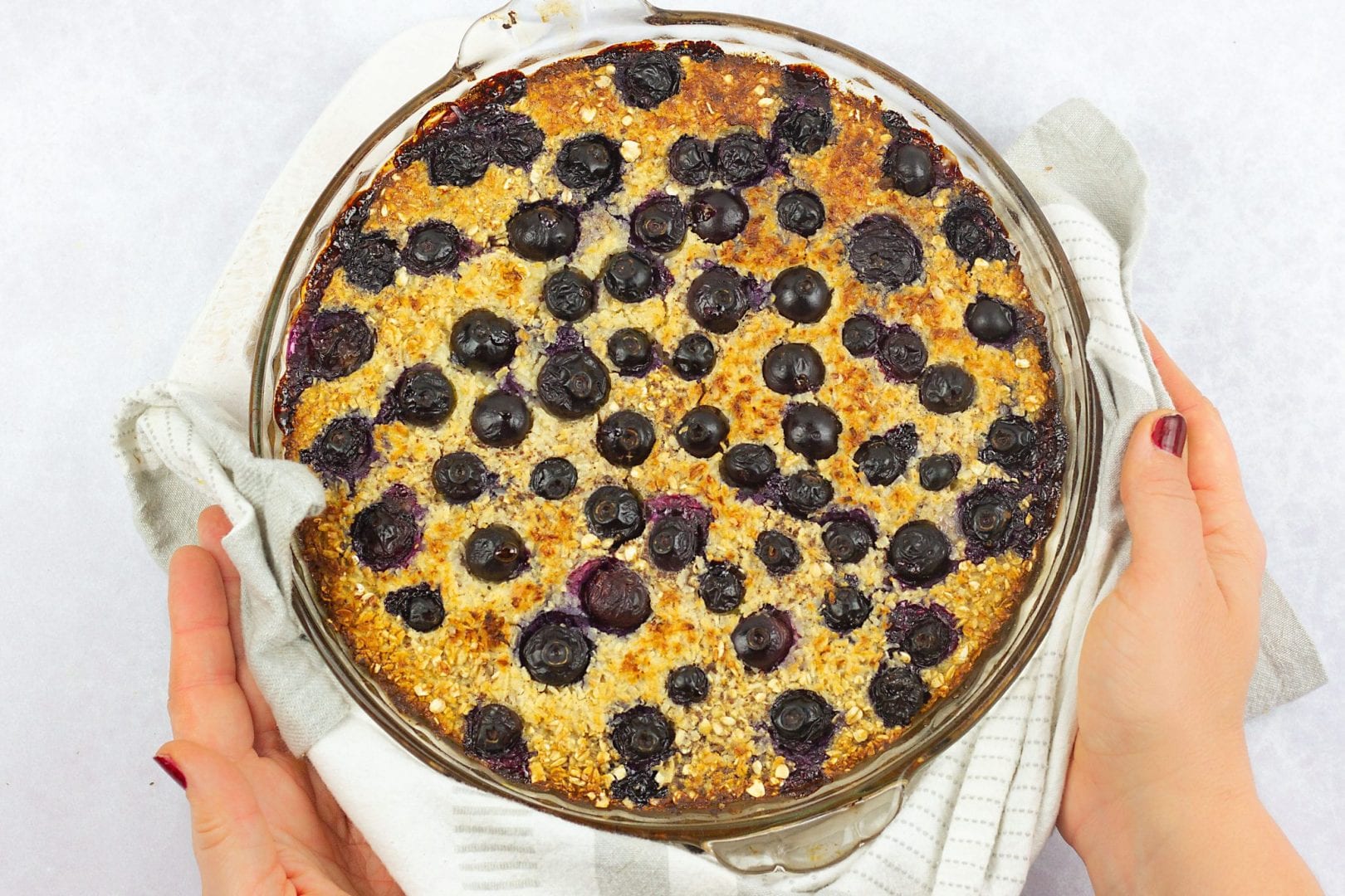 baked oats - porridge bake banana and blueberries - healthy breakfast recipes