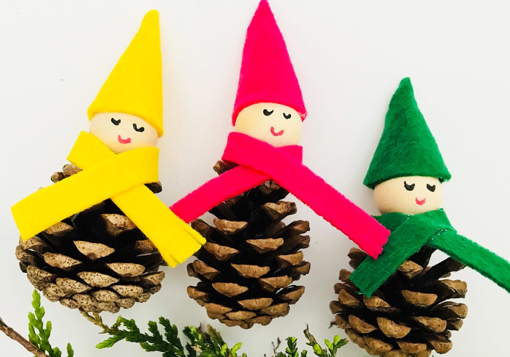 pine cone craft, pine cone elves, Christmas craft, kids crafts