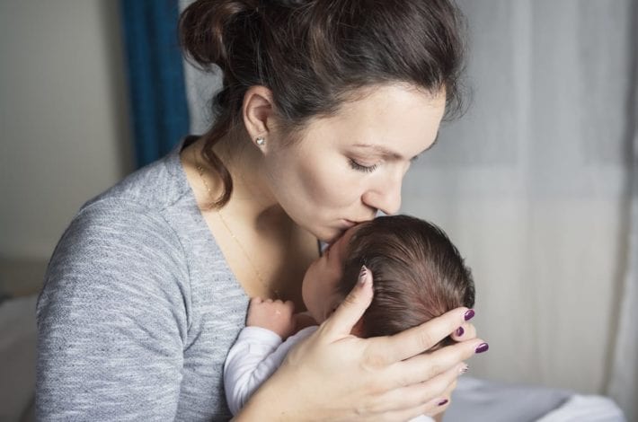 Breastfeeding - no one tells new mothers that breastfeeding is hard