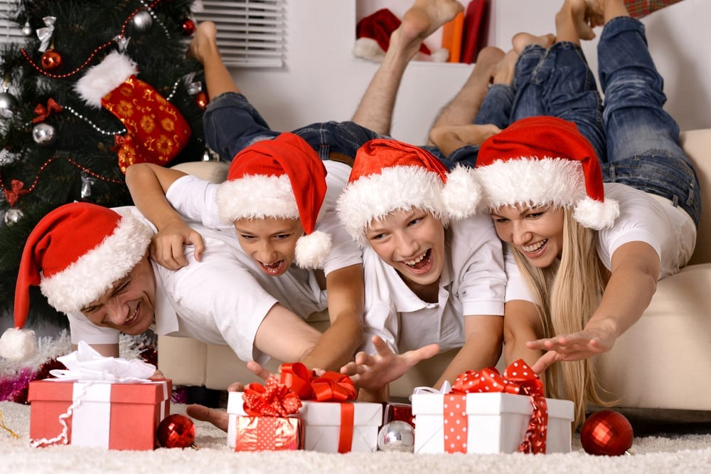 Christmas activities - have fun with your teens this Christmas with these fun family Christmas activities
