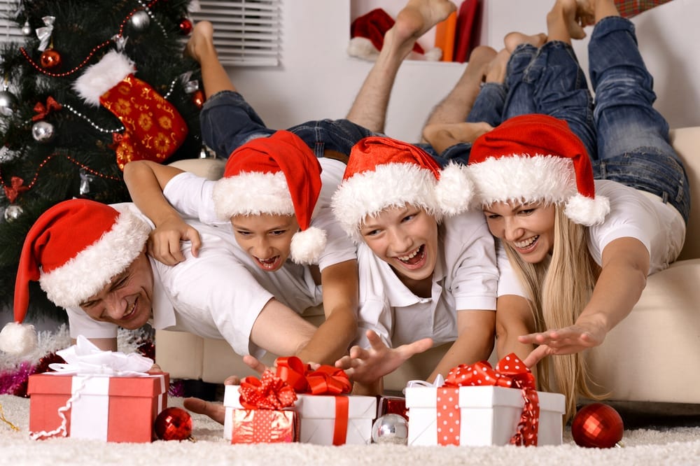 15 Fun Christmas Activities That Your Teen Will Love