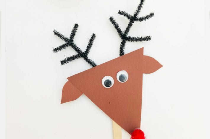 Christmas kids crafts - enjoy this festive craft by making these lolly stick puppets. A fun toddler activity