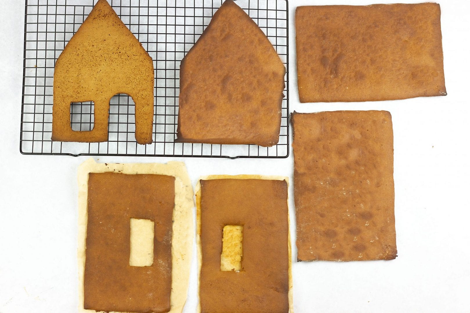 Gingerbread house, homemade and gluten free | Festive Treats