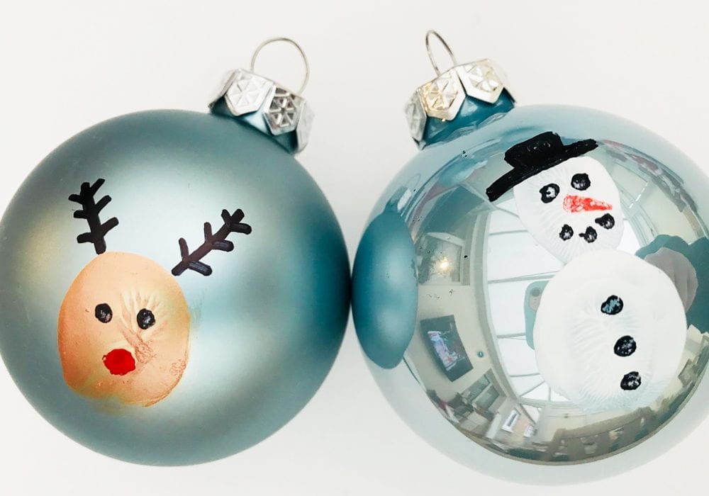 reindeer-thumbprint-baubles-festive-crafts-mas-pas