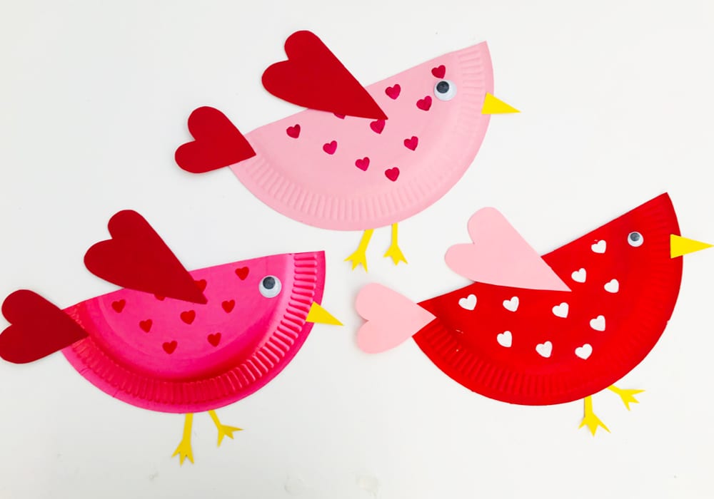 Adorable Valentines craft for kids with these little love bird paper plates