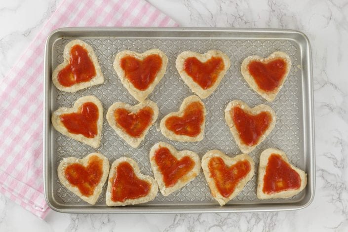 Pizza hearts - try this fun Valentines recipe for kids with these mini pizzas