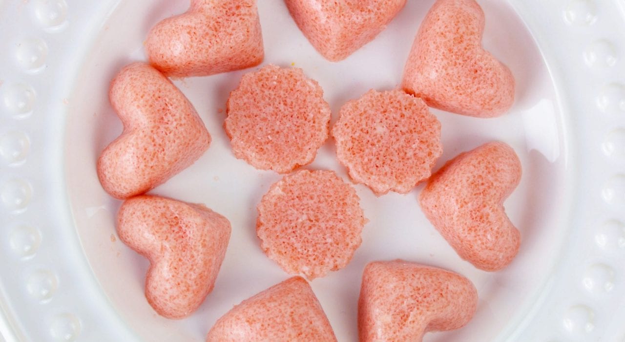 Raspberry gummies - enjoy making these simple homemade raspberry gummies with your kids