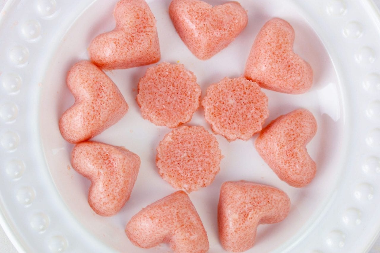 Raspberry gummies - enjoy making these simple homemade raspberry gummies with your kids