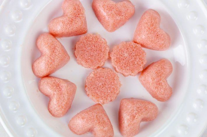 Raspberry gummies - enjoy making these simple homemade raspberry gummies with your kids
