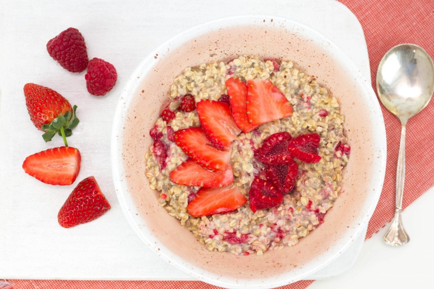 Healthy Bircher muesli with berries image