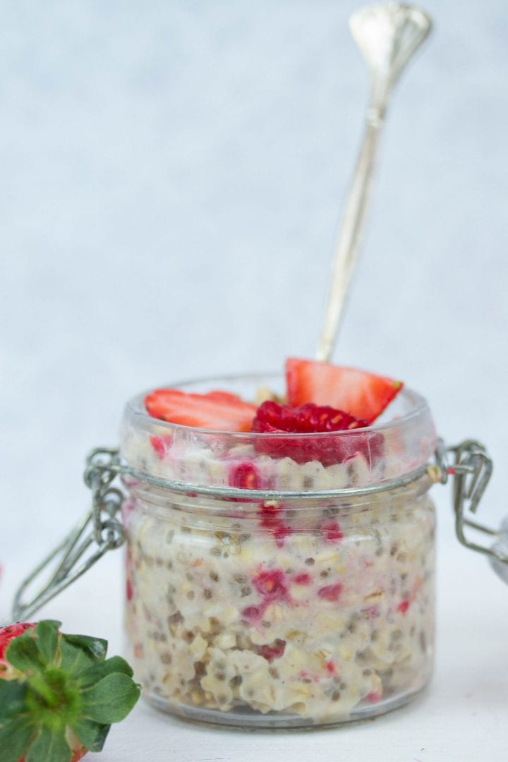 Healthy bircher muesli - try this deliciously healthy bircher muesli made with raspberry strawberries and chia seeds for a healthy breakfast for kids