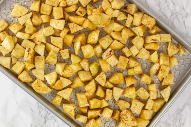 Refined sugar free apple crumble | Healthy desserts