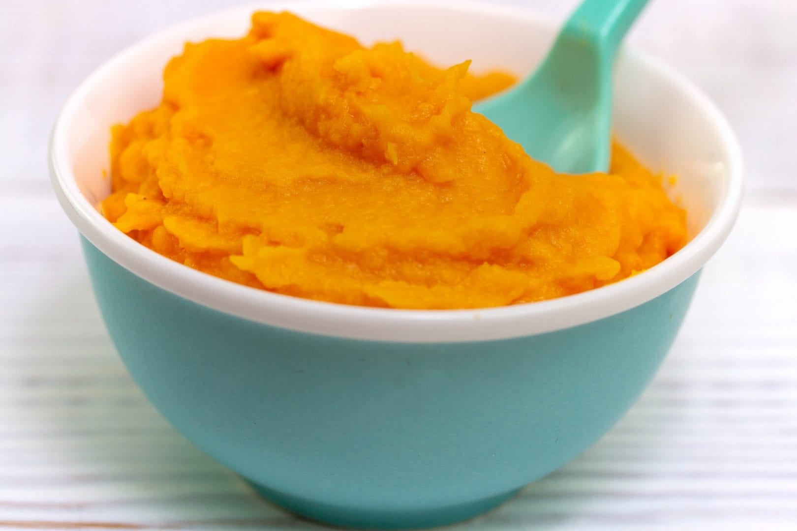 Sweet potato puree - enjoy this sweet potato puree with coconut oil as one of baby's first foods