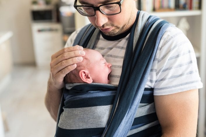 first time dad - a great guide to what to expect with your first newborn baby