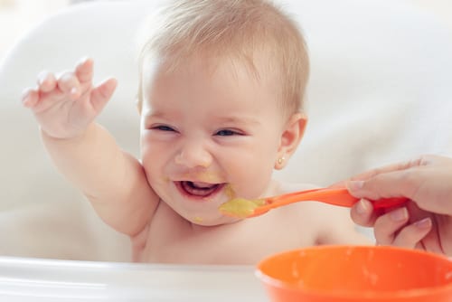 stages of weaning - the 3 stages of weaning explained - how to introduce those first foods to baby