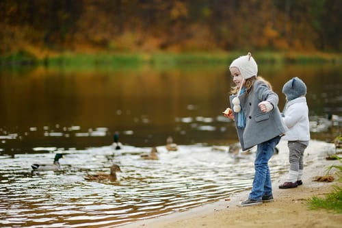 Toddler bonding - try these 10 fun games for dad and toddler bonding - both indoor and outdoor toddler activities