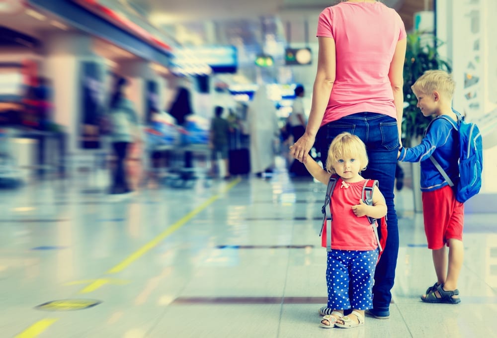 How to make travelling with a toddler on a plane easy