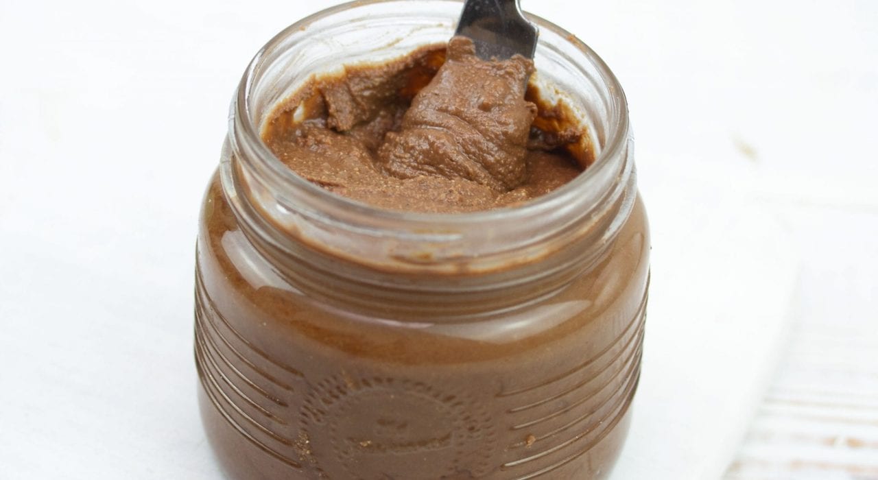 Nut free nutella alternative - try this homemade chocolate spread made with sunflower seeds over nuts