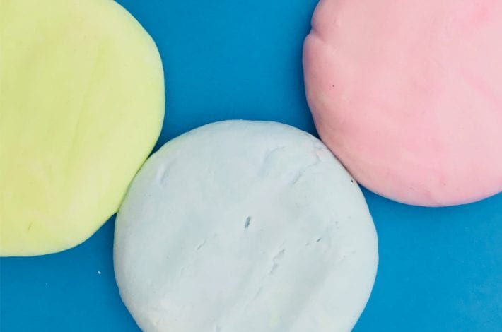 Cloud dough - make this super easy homemade play dough using just 2 ingredients - let your toddlers have fun with sensory play