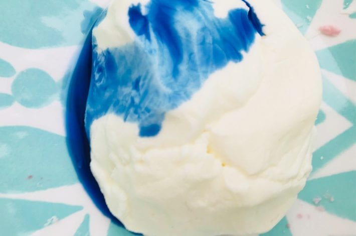 Cloud dough - make this super easy homemade play dough using just 2 ingredients - let your toddlers have fun with sensory play