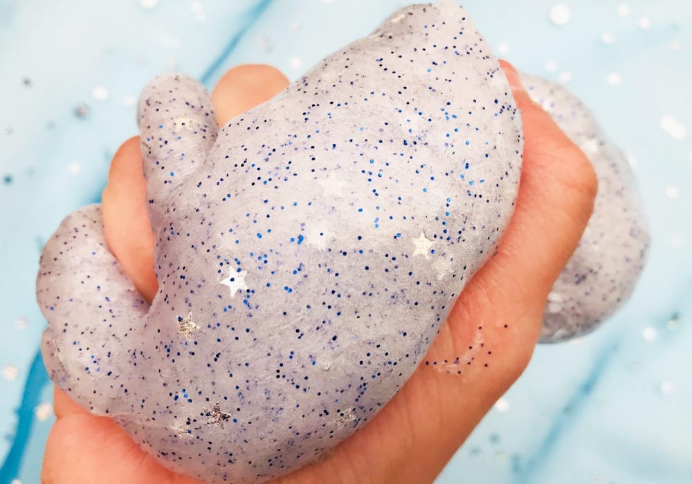 How to make glitter slime - try this easy 4 ingredient slime recipe to make great Frozen theme glitter slime (2)