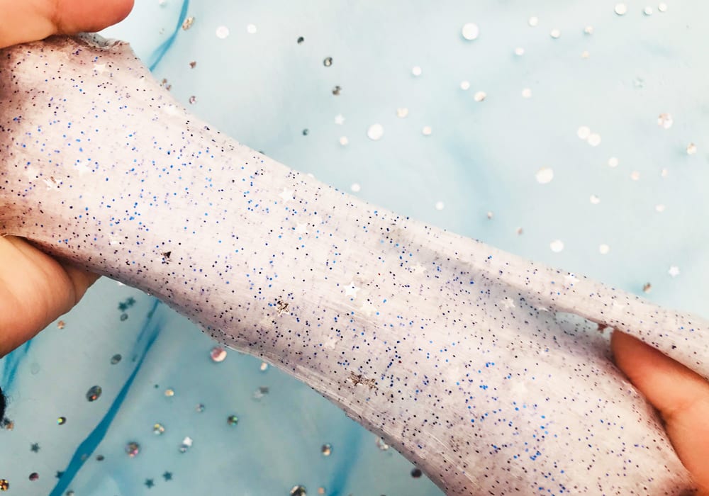 How to make glitter slime - try this easy 4 ingredient slime recipe to make great Frozen theme glitter slime