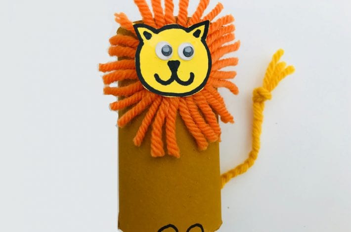 Proud paper roll lions - craft for kids