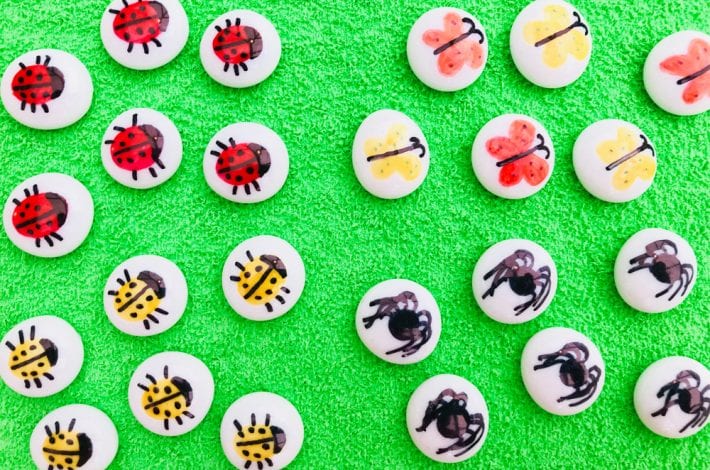 DIY Tic tac toe craft and nature games with your favourite minibeasts- spring craft for kids