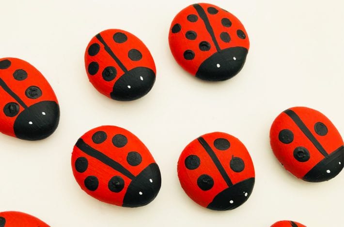 Ladybird counting game for kids - teach numbers to 10 and help toddlers learn to count the spots on ladybird's back