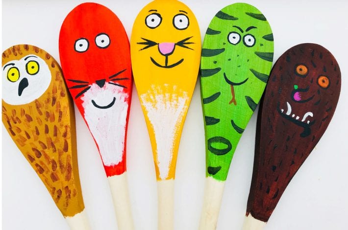 Gruffalo story spoons - a wonderful spoon craft for the kids with all the characters from the Gruffalo