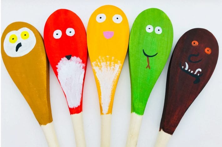 Gruffalo story spoons - a wonderful spoon craft for the kids with all the characters from the Gruffalo