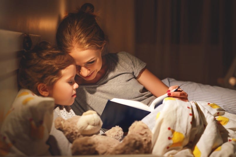 Snuggle up and enjoy one of these short bed time stories for kids - kids storybooks they will love to read again and again