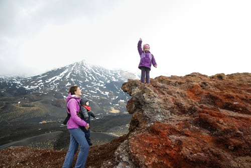 The essential guide to travelling with baby and toddler - how to manage plane flights and long trips with young kid