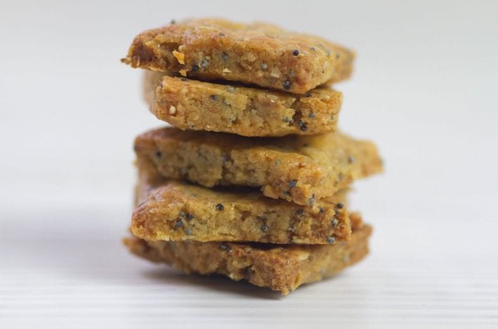 Wholewheat chickpea crackers - wholewheat crackers with oats chick peas and poppy seeds - great for toddler snacks