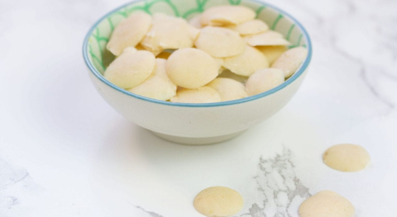 baby yogurt bites - make these frozen banana and yogurt drops as a great summer snack for baby