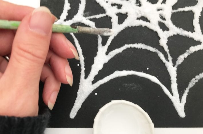 How to make salt painted spiders web - enjoy this great Halloween craft for kids and make these beautiful spider web salt paintings