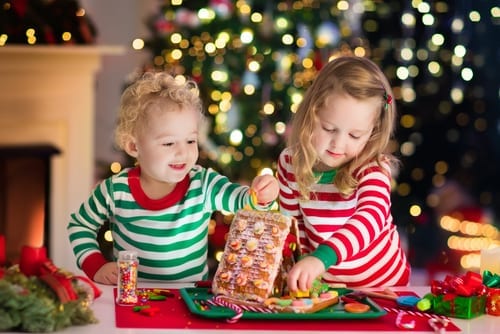 Make your own family Christmas bucket list with these 35 great ideas for family Christmas activities to enjoy with the kids this year