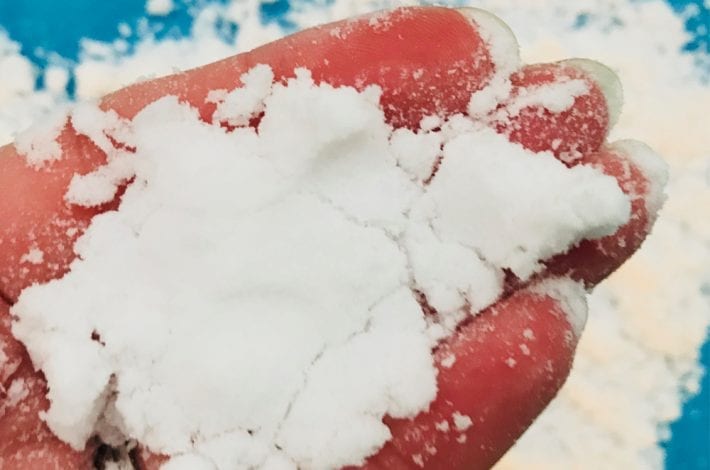 How to Make Fake Snow {In Minutes with Just 2 Ingredients!}