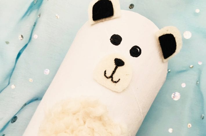 Toilet paper roll polar bear - enjoy making this fun winter craft with the kids this Christmas. A quick and easy holiday activity.