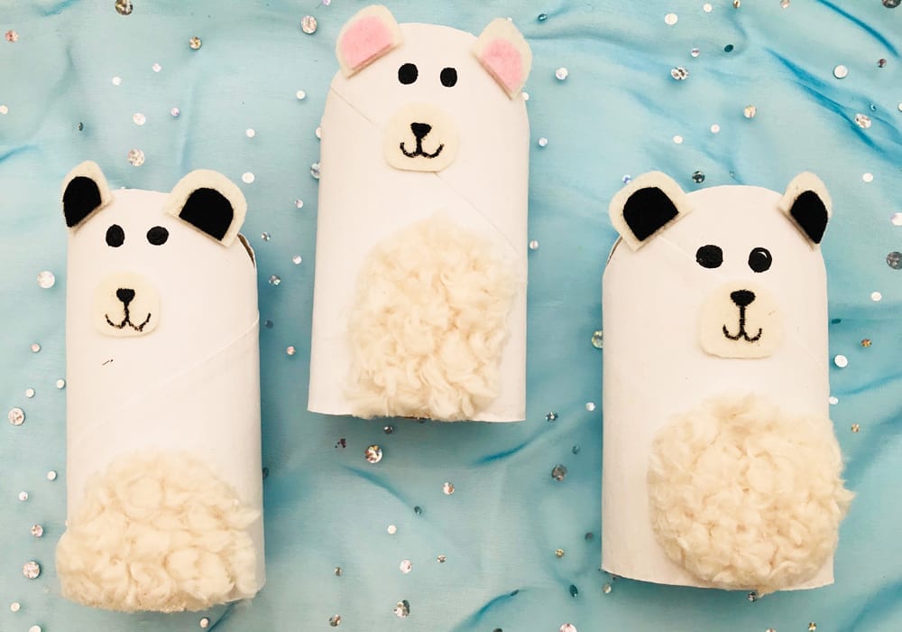 Toilet paper roll polar bear - enjoy making this fun winter craft with the kids this Christmas. A quick and easy holiday activity.