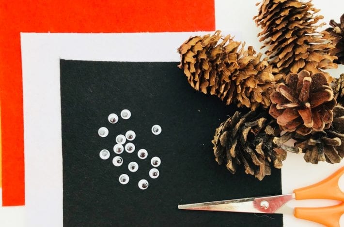 Make this pinecone fox as a great Autumn craft for kids. It's a quick and easy pine cone craft that kids will love this Autumn.