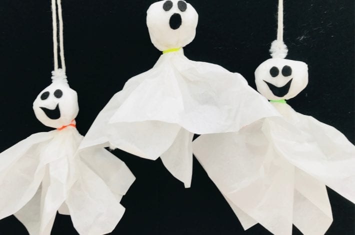 Make this spooky hanging tissue ghost this Halloween with the kids. Or make a whole series to hang up as Halloween bunting!